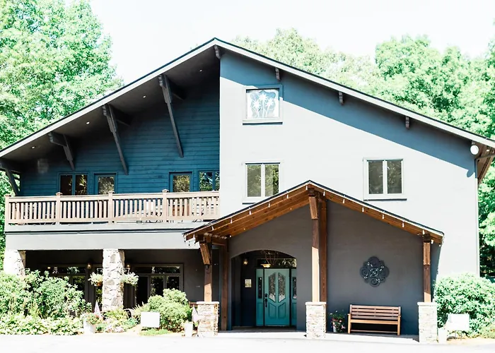 Sylvan Valley Lodge And Cellars