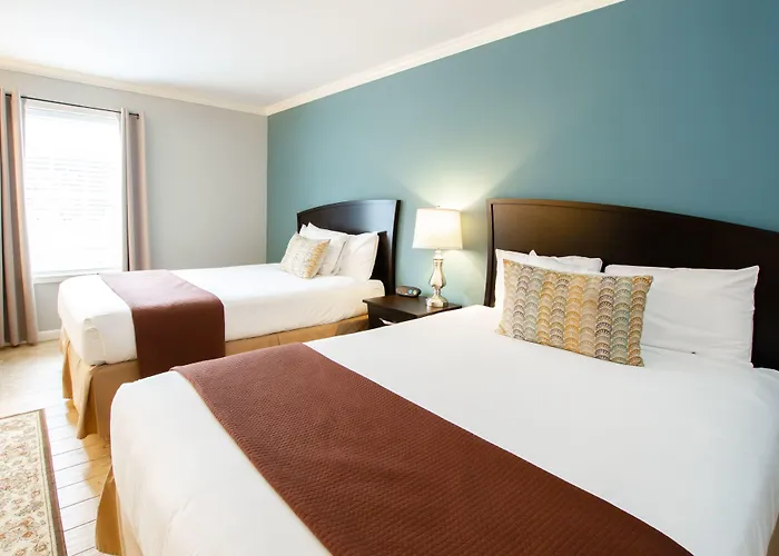 The Dahlonega Square Hotel